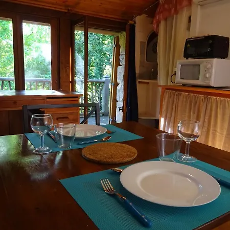 Les Accromagnon, Climatisation Сasa de vacaciones