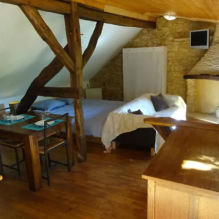 Les Accromagnon, Climatisation Dom wakacyjny
