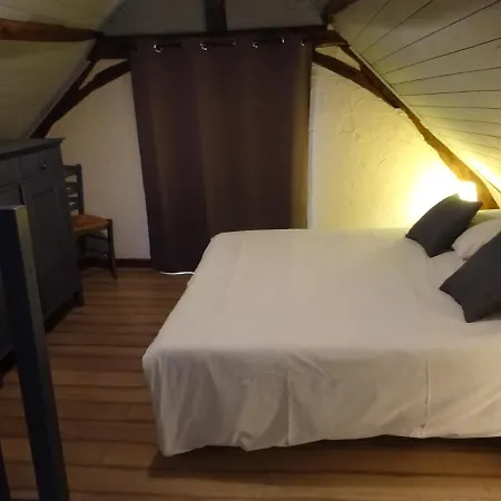 Les Accromagnon, Climatisation Dom wakacyjny