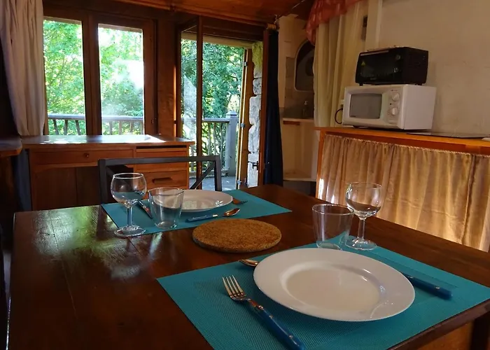 Les Accromagnon, Climatisation بيت للعطل