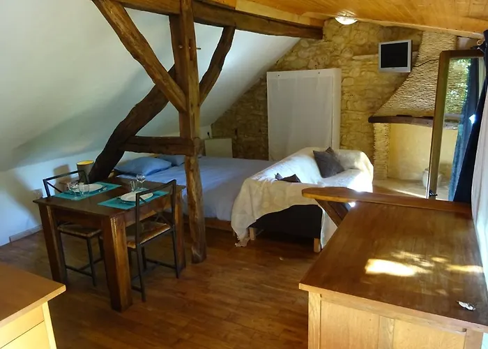 Les Accromagnon, Climatisation بيت للعطل